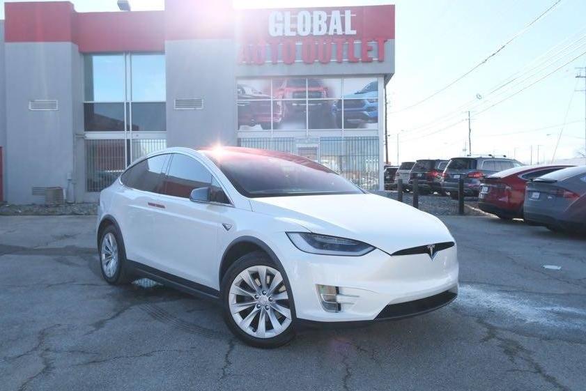 TESLA MODEL X 2017 5YJXCAE27HF076141 image